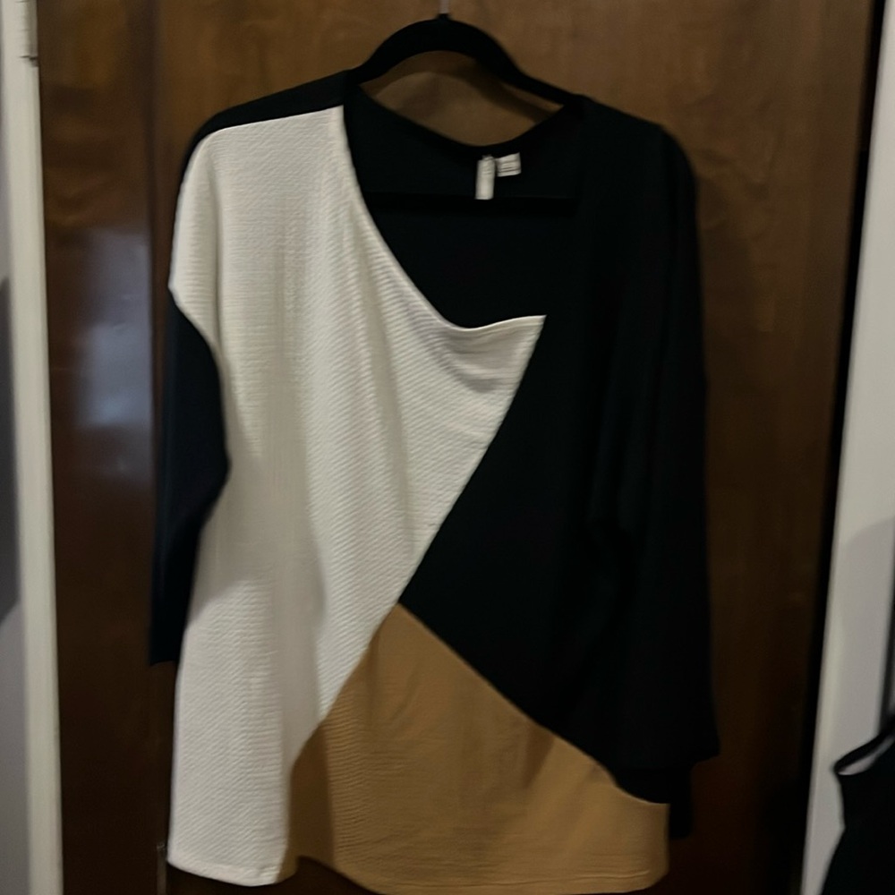 Cato Fashions
Size 14/16W